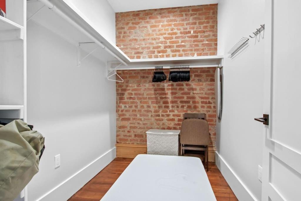 Ferienwohnung Fab 1838 Garden District 5Br With Parking And Balcony New Orleans Exterior foto