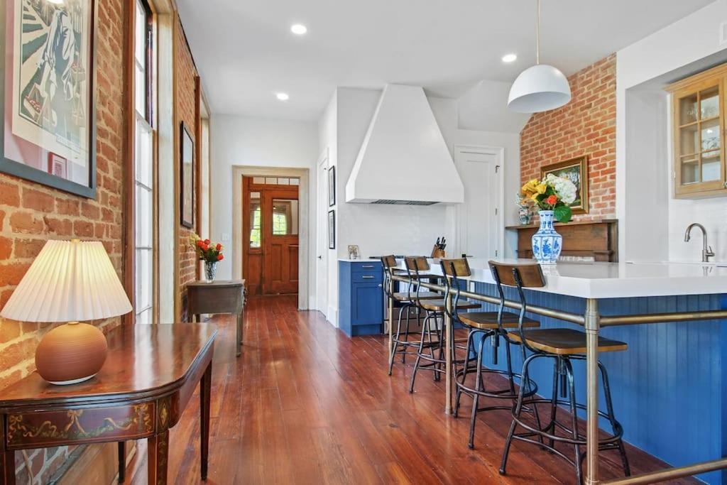 Ferienwohnung Fab 1838 Garden District 5Br With Parking And Balcony New Orleans Exterior foto